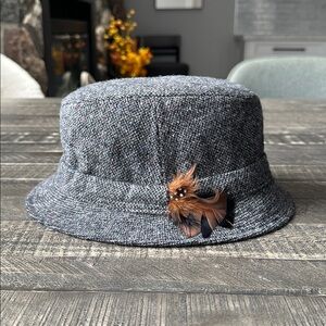 Vintage Jonathan Richard Donegal Tweed Feathered Bucket Hat